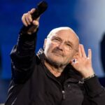 Phil-Collins.-Credit_-Brian-Rasic_WireImage-696x442