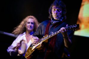 Steve+Hackett+color+publicity+2014+photo+credit+Jim+Buninx